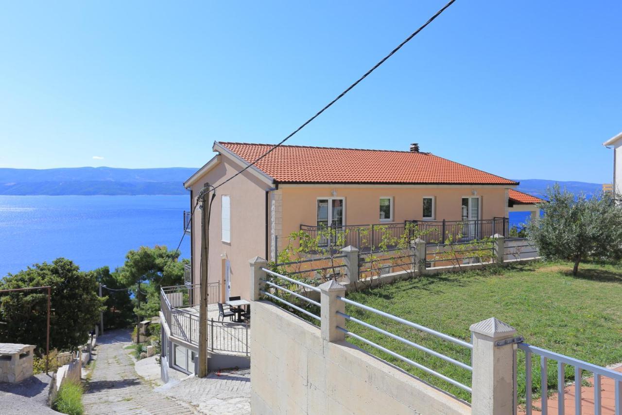 Apartments With A Parking Space Stanici, Omis - 17894 Dış mekan fotoğraf