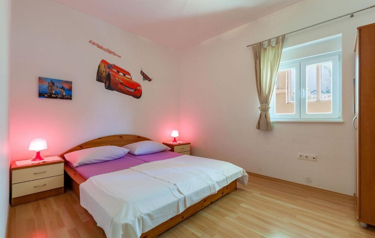 Apartments With A Parking Space Stanici, Omis - 17894 Dış mekan fotoğraf